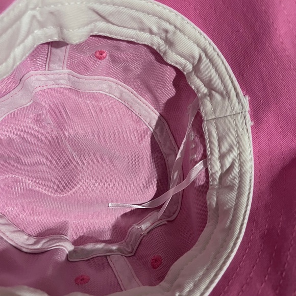 🎁Canvas pink bucket hat from Habit - Picture 2 of 2